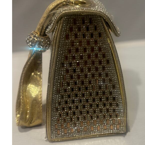 triangle pyramid gold rhinestone bag NWOT - Picture 3 of 6